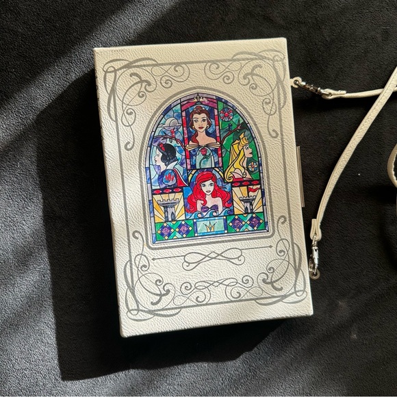 Disney Loungefly Princess Books OG Heart Logo Loungefly Crossbody Book Purse - Picture 2 of 7